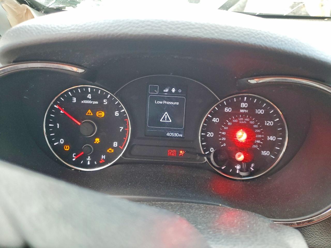2017 KIA FORTE LX photo 25