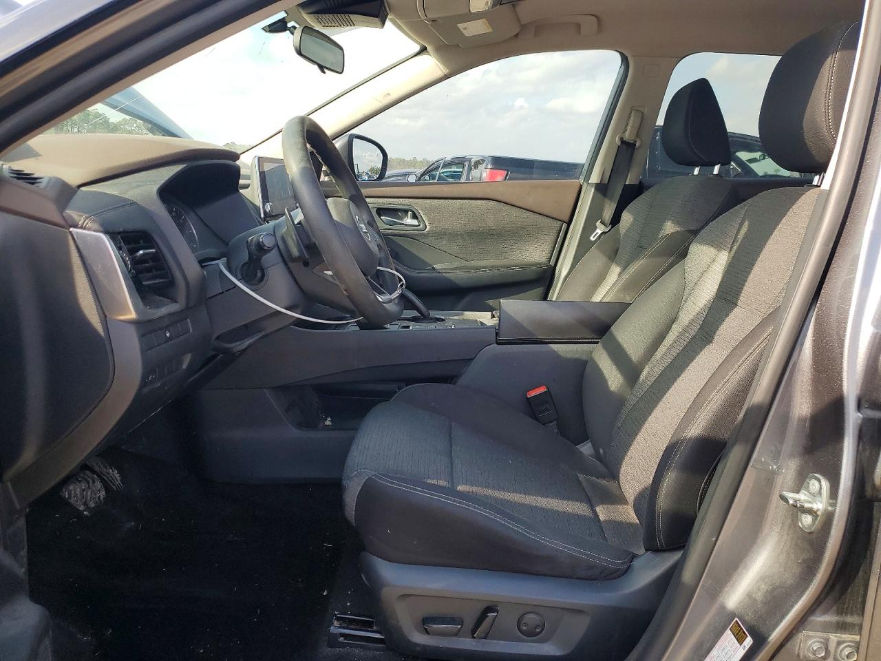 2021 NISSAN ROGUE SV photo 13