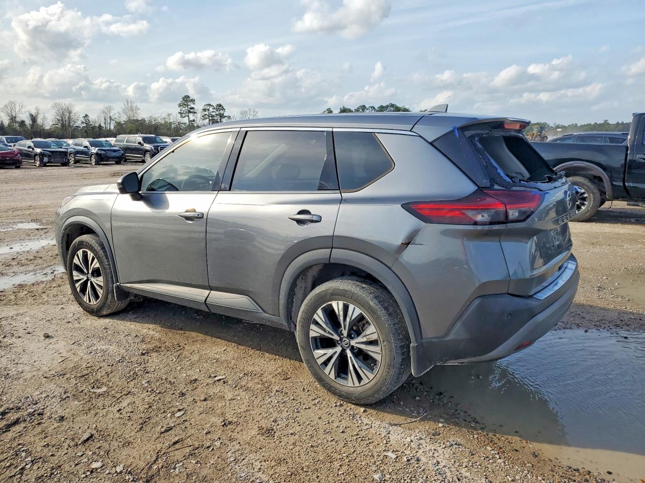 2021 NISSAN ROGUE SV photo 3