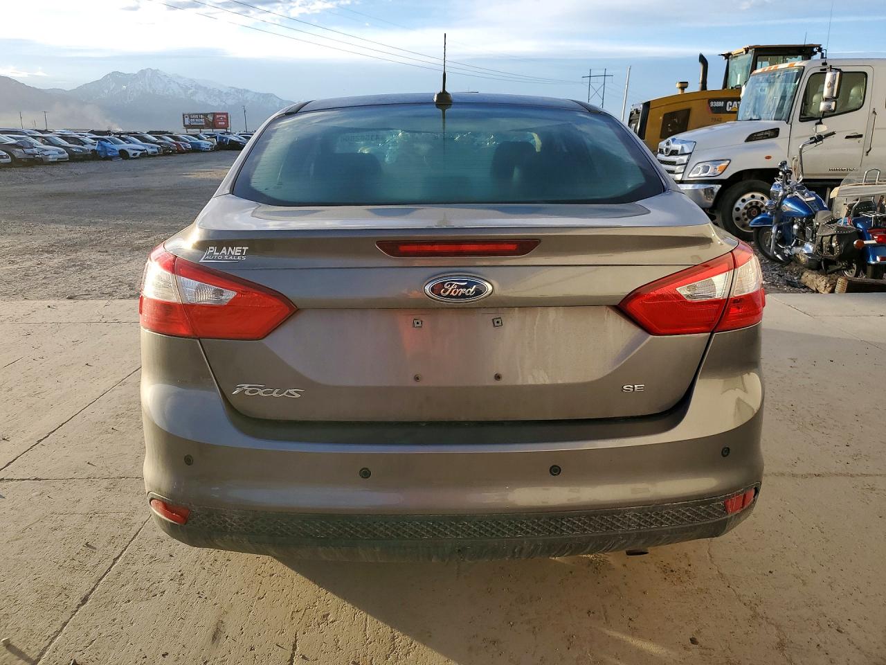 2014 FORD FOCUS SE photo 6
