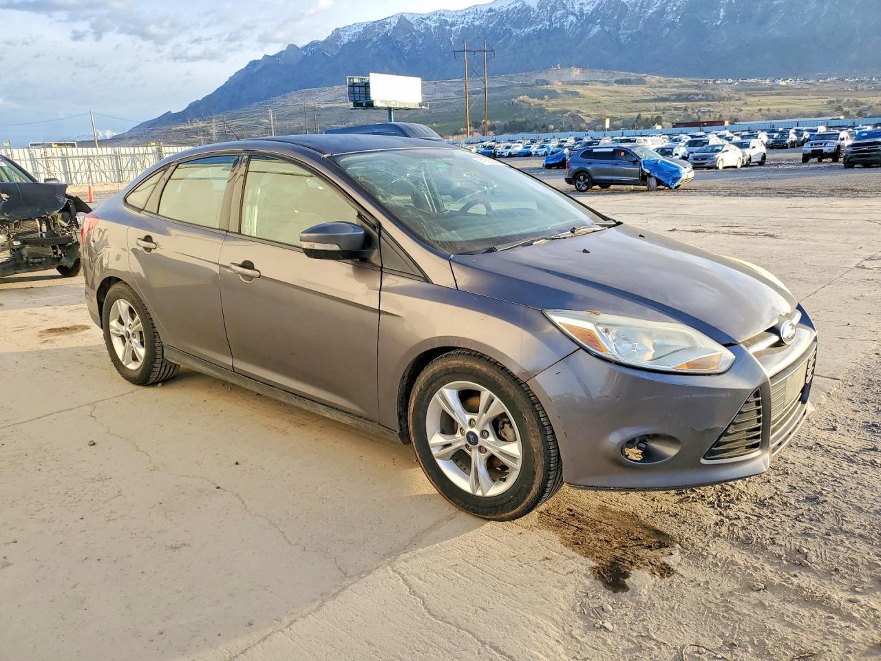 2014 FORD FOCUS SE photo 4