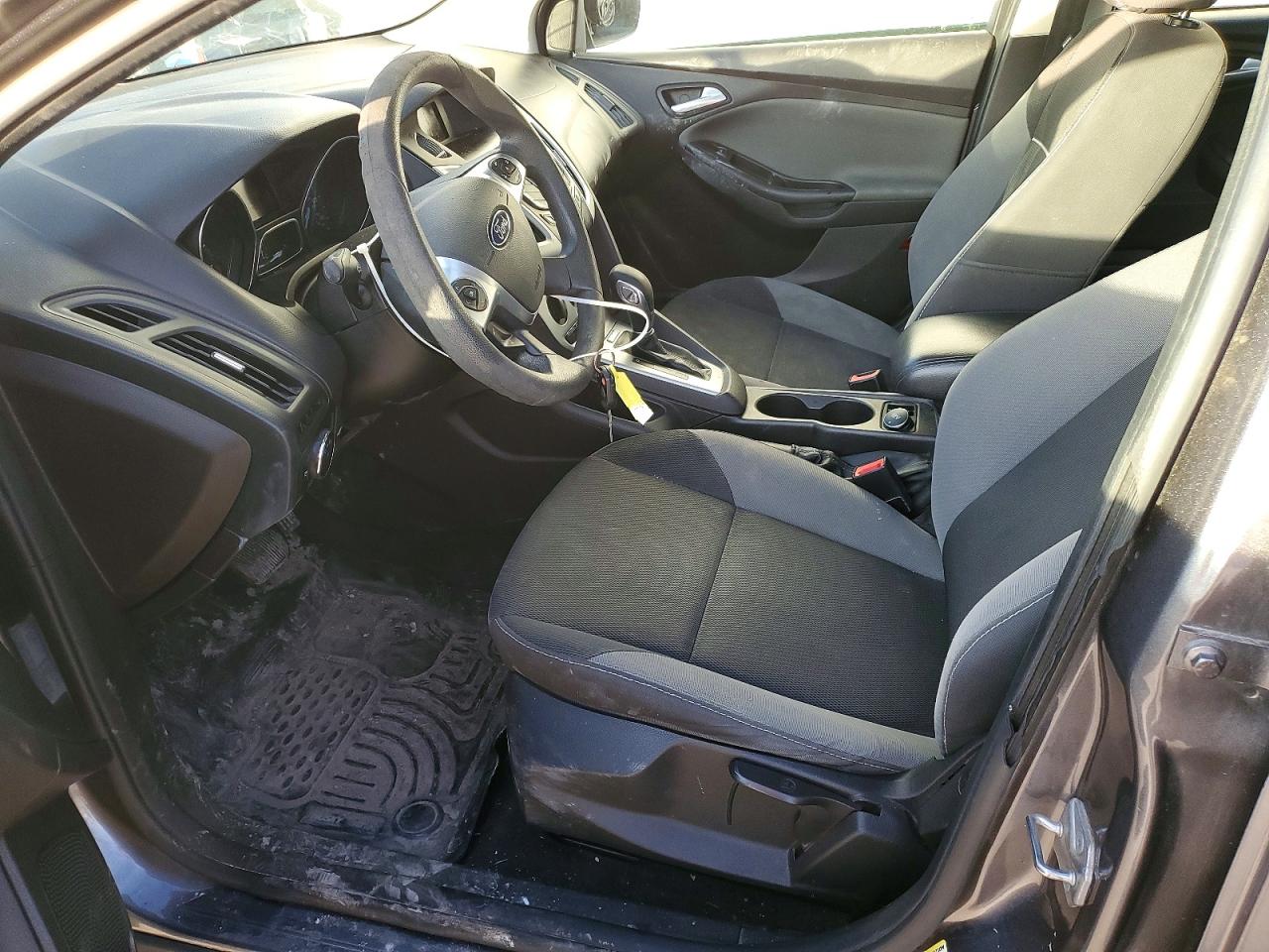 2014 FORD FOCUS SE photo 7