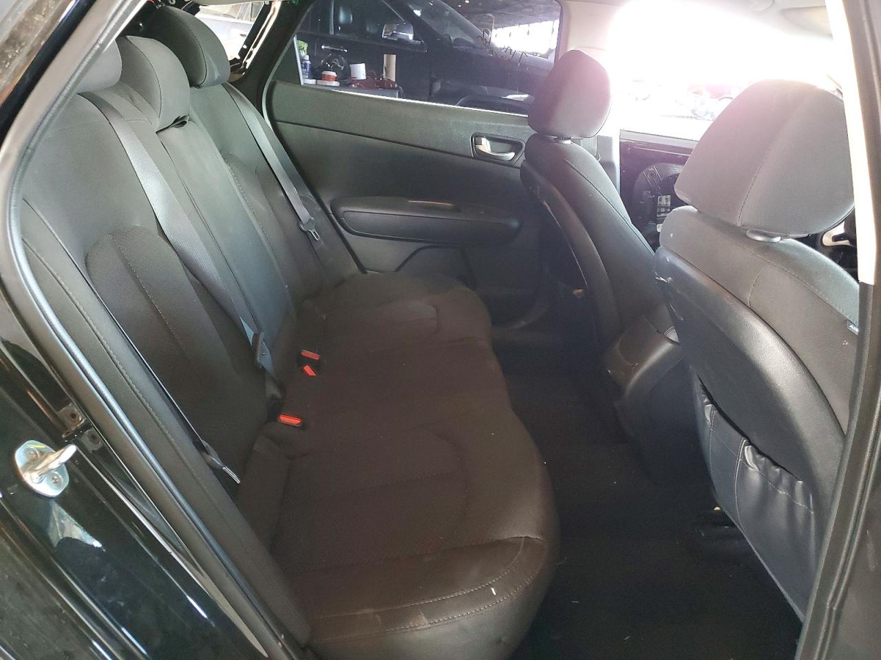 2016 KIA OPTIMA LX photo 19