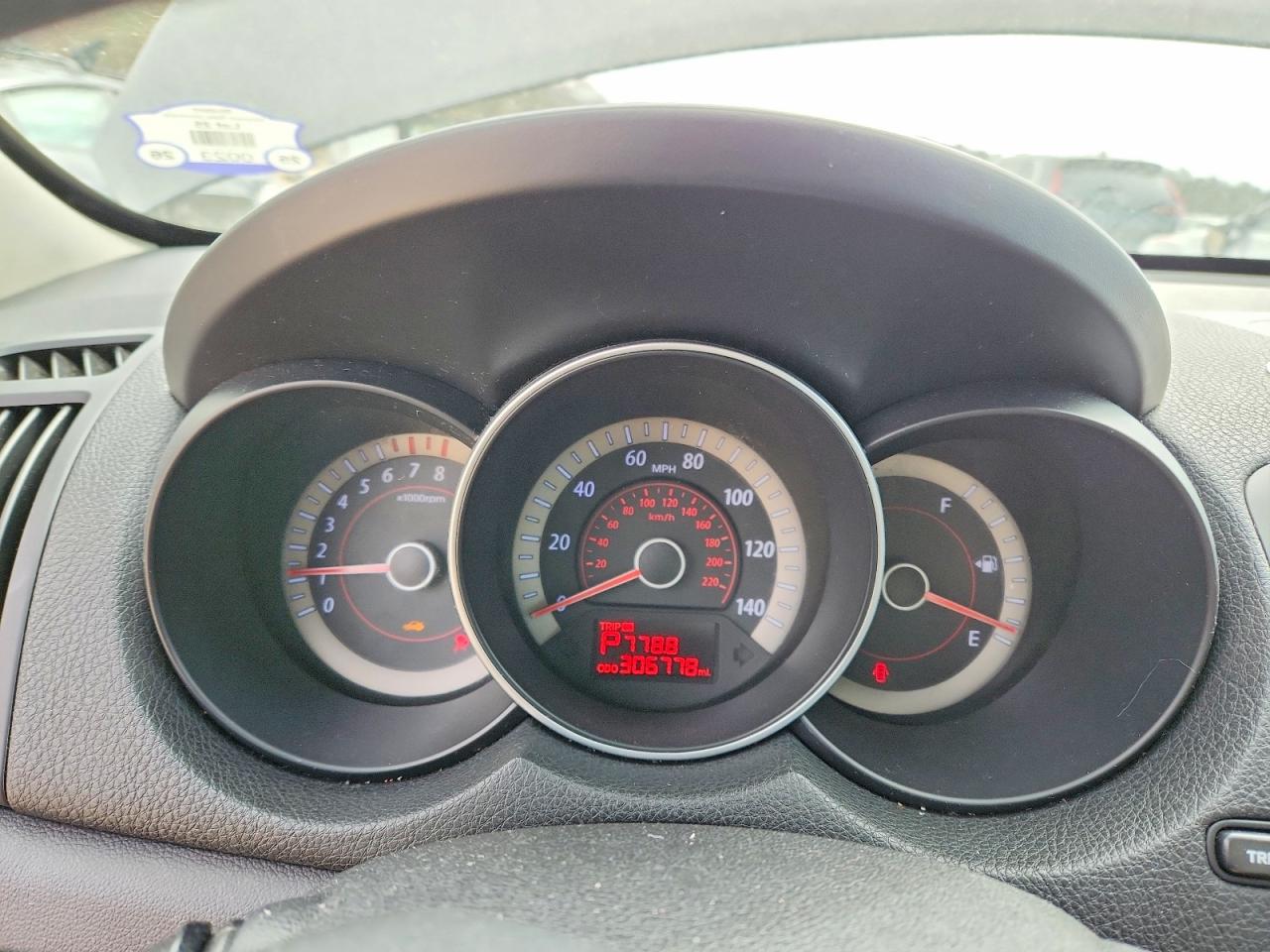 2012 KIA FORTE EX photo 17