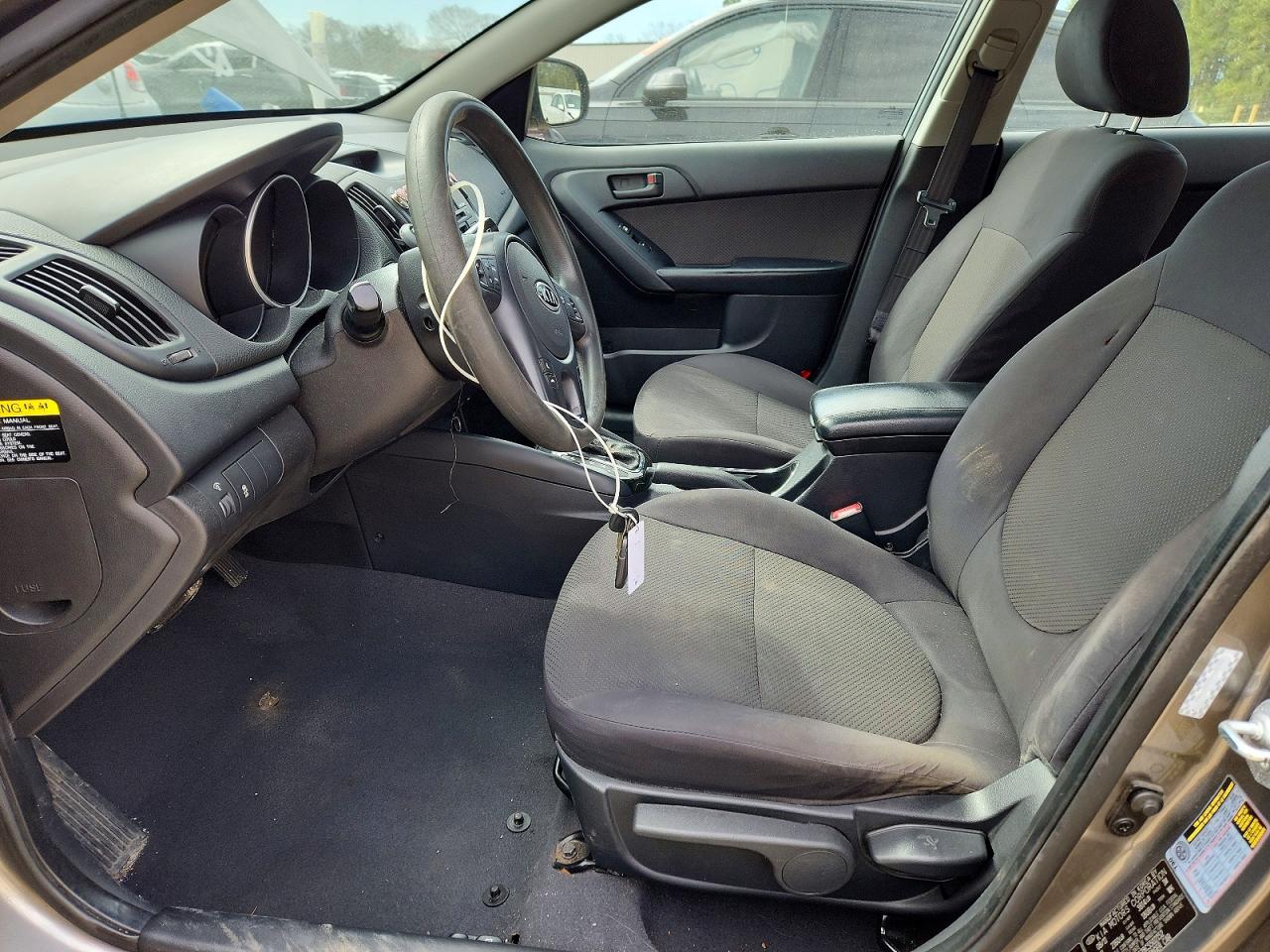 2012 KIA FORTE EX photo 13