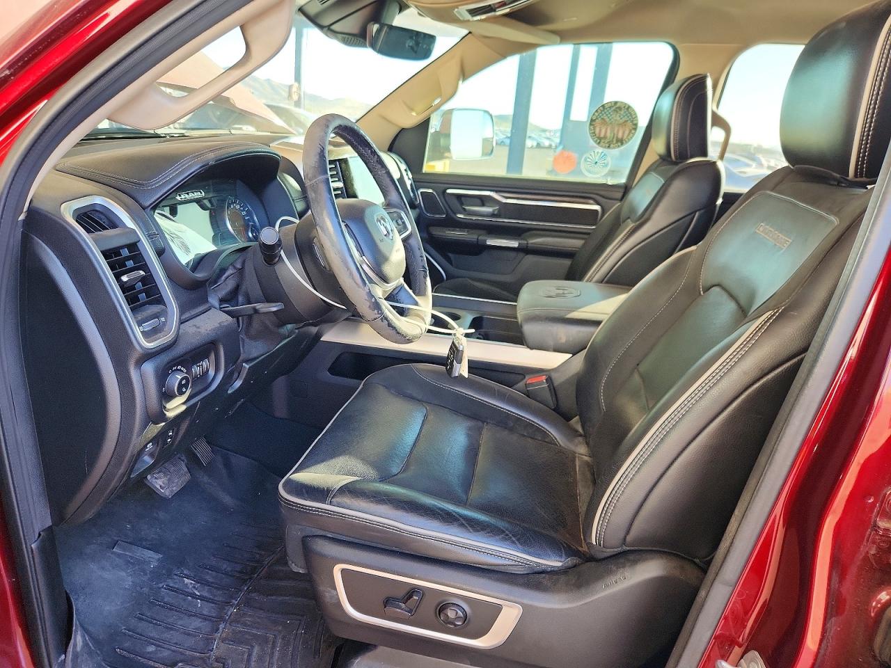 2019 RAM 1500 LARAMIE photo 13