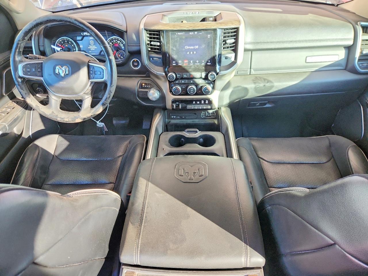2019 RAM 1500 LARAMIE photo 15