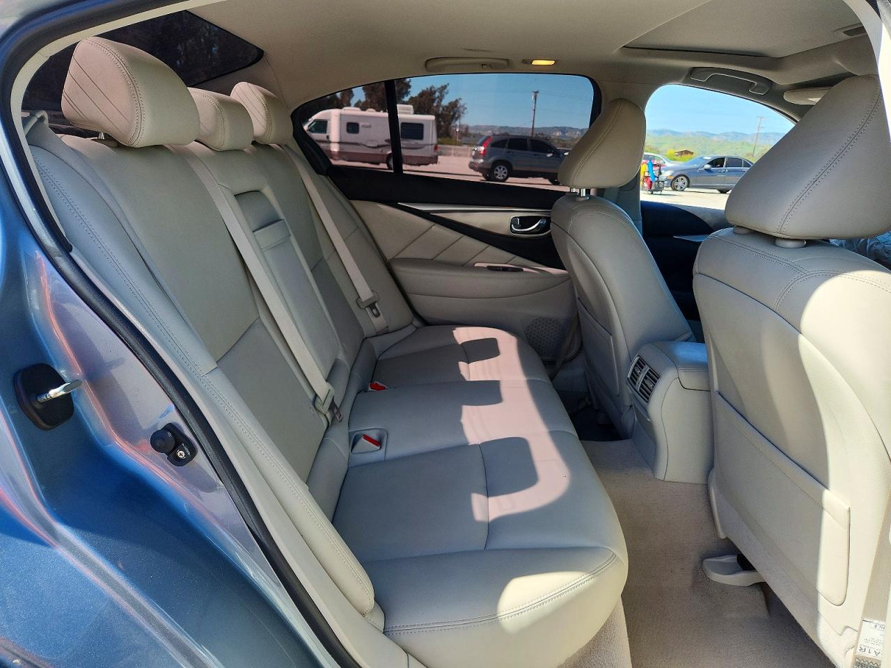 2015 INFINITI Q50 PREMIUM photo 19