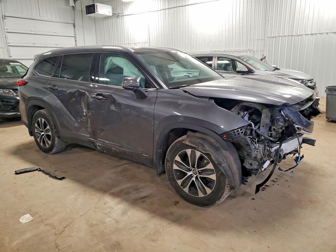 2022 TOYOTA HIGHLANDER HYBRID XLE photo 7