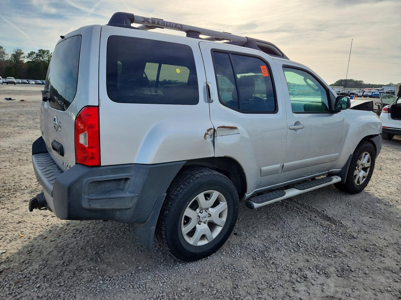 2010 NISSAN XTERRA X photo 5