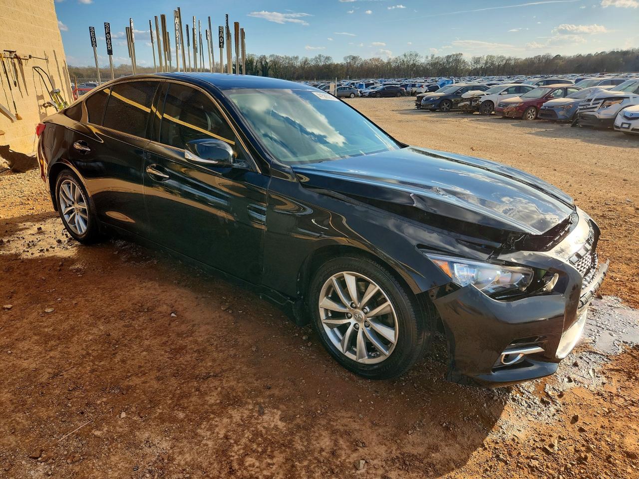 2015 INFINITI Q50 BASE photo 4