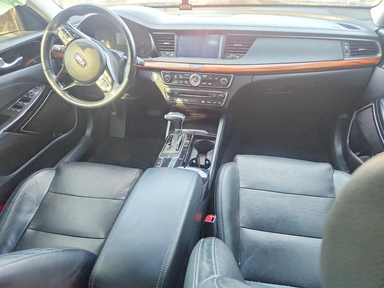 2017 KIA CADENZA PREMIUM photo 15