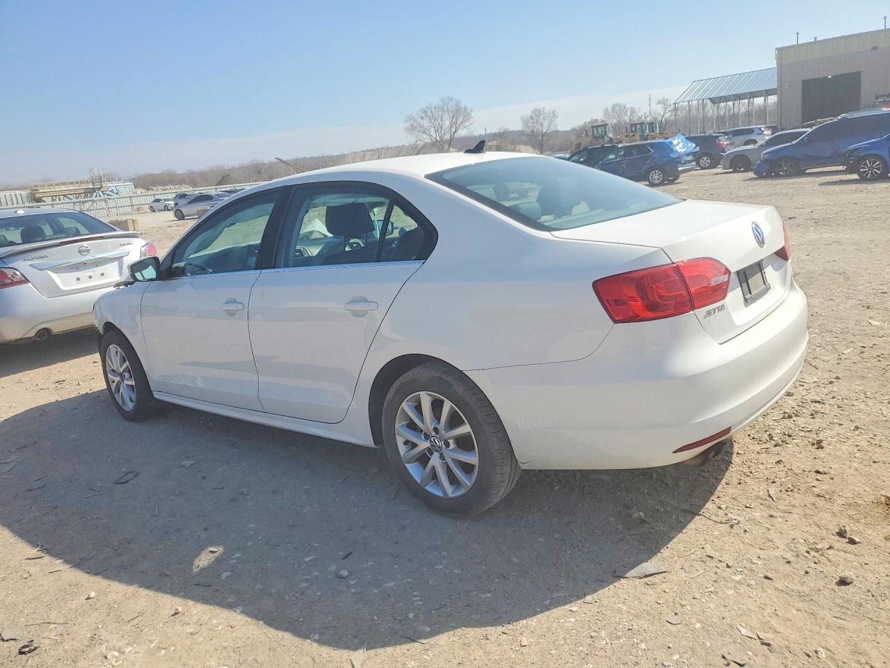 2014 VOLKSWAGEN JETTA SE photo 2