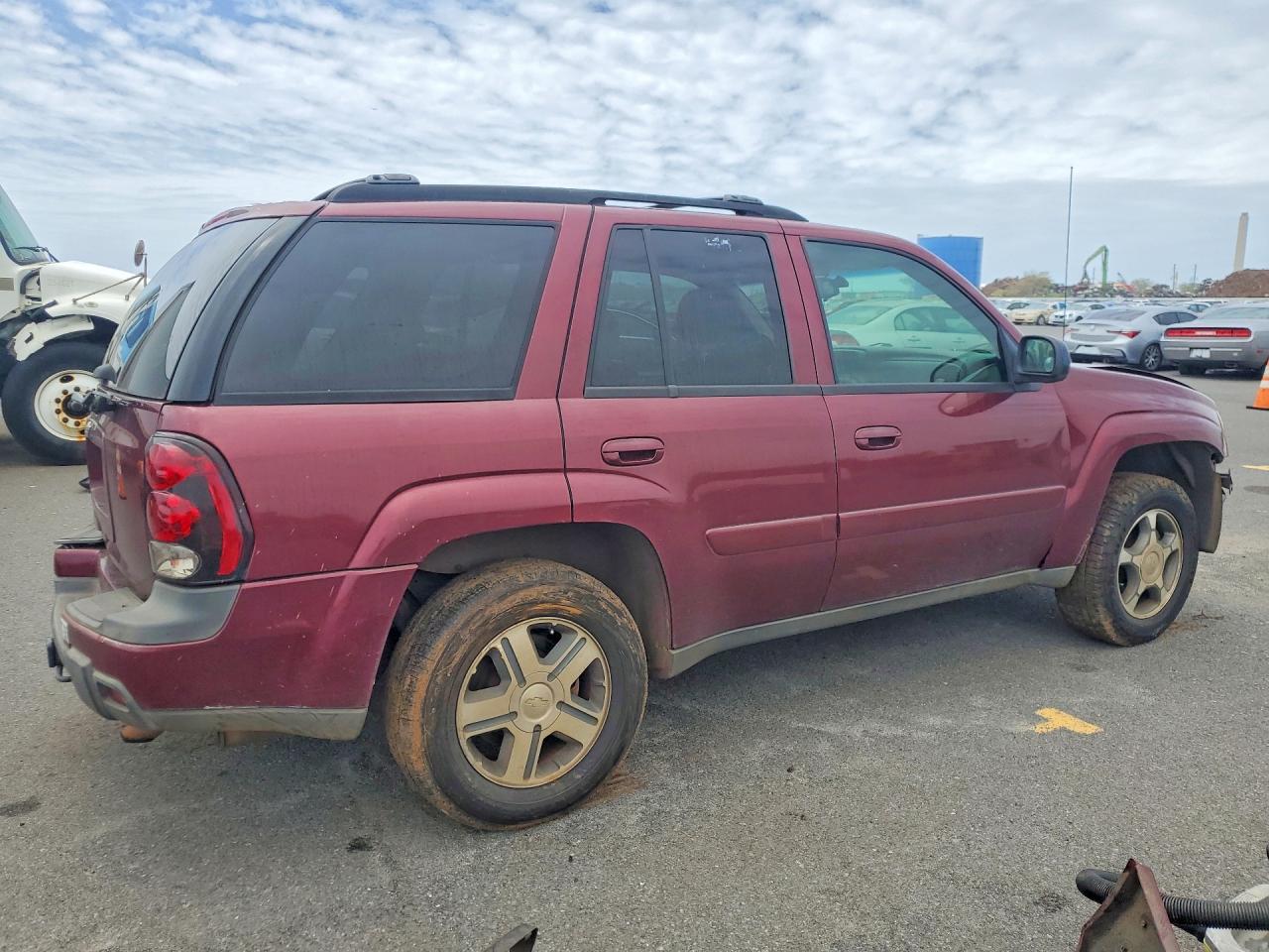 2005 CHEVROLET TRAILBLAZER LS photo 3