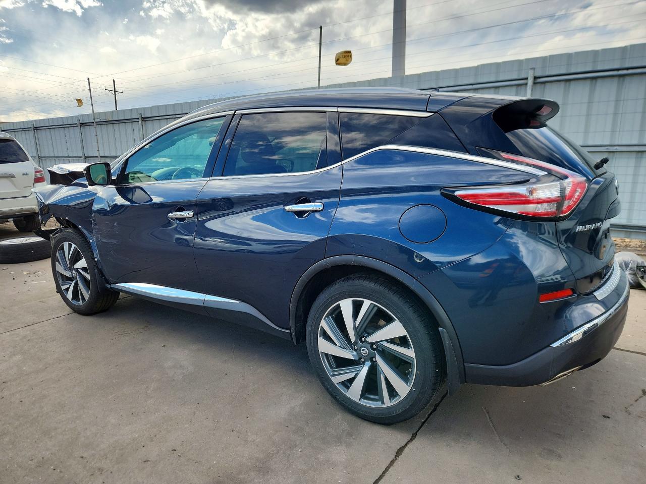 2015 NISSAN MURANO PLATINUM photo 4