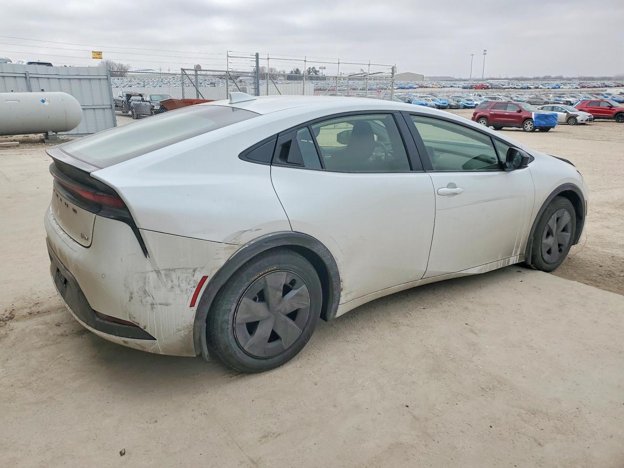 2024 TOYOTA PRIUS LE photo 5