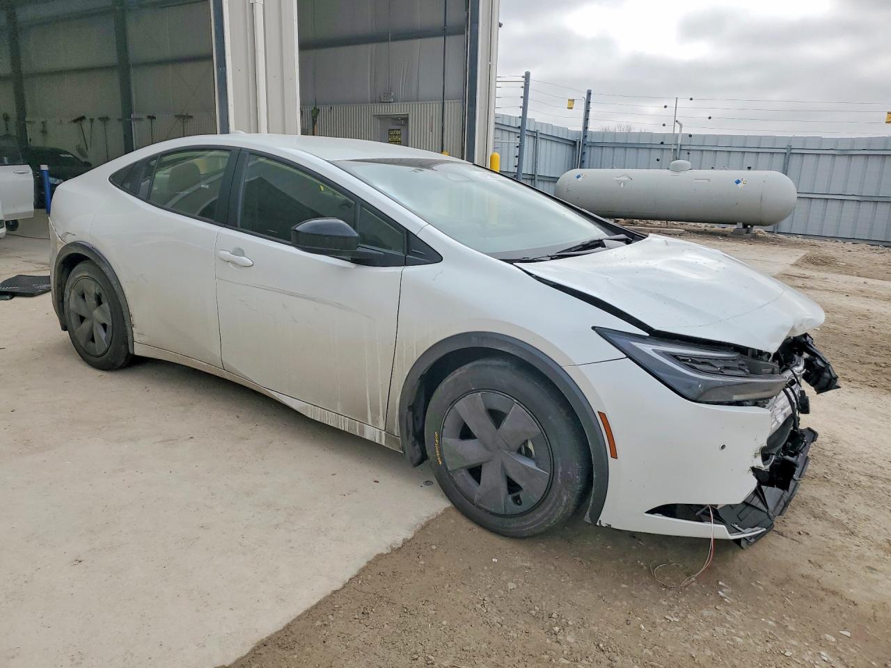 2024 TOYOTA PRIUS LE photo 7