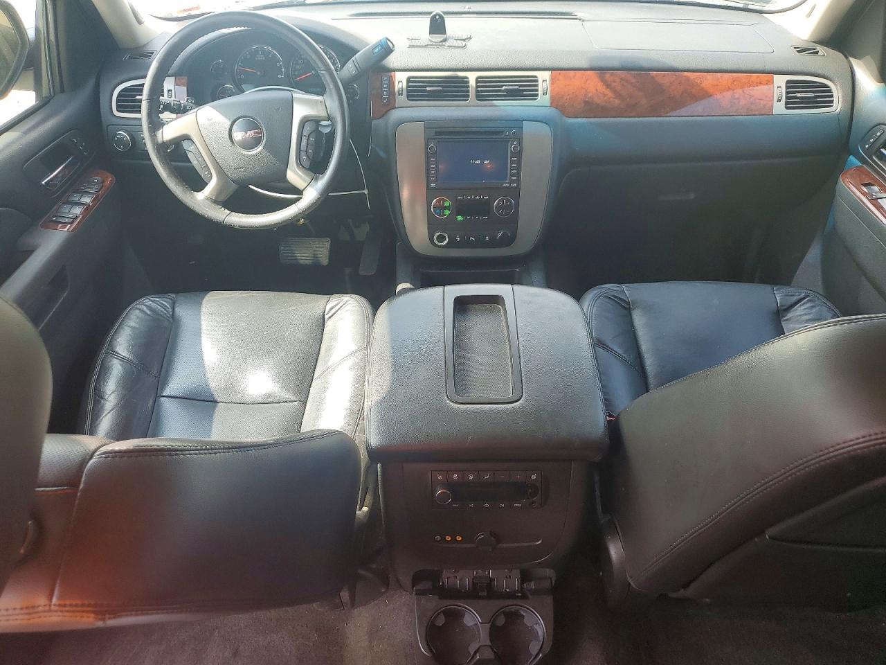 2010 GMC YUKON XL K1500 SLT photo 22