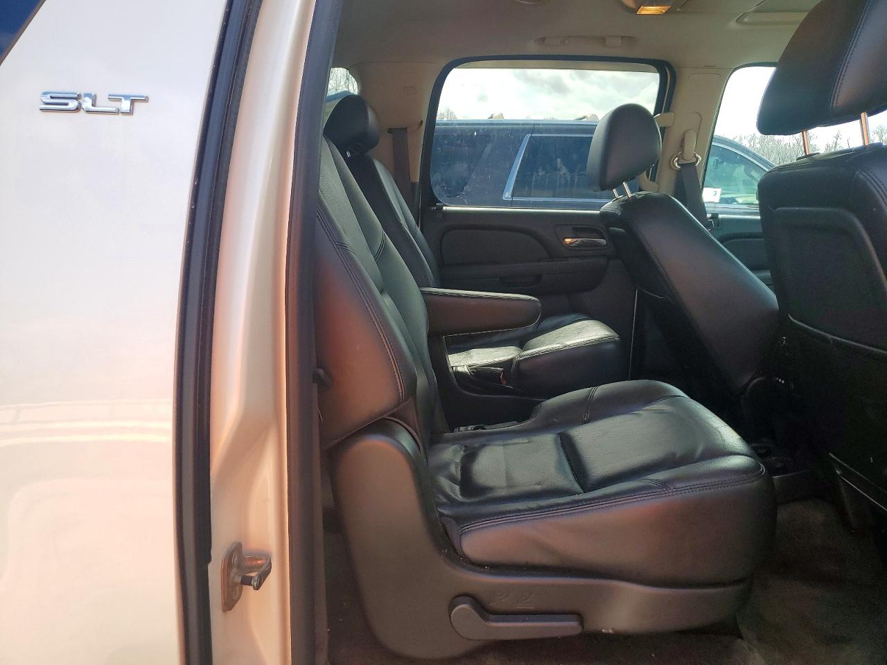 2010 GMC YUKON XL K1500 SLT photo 31