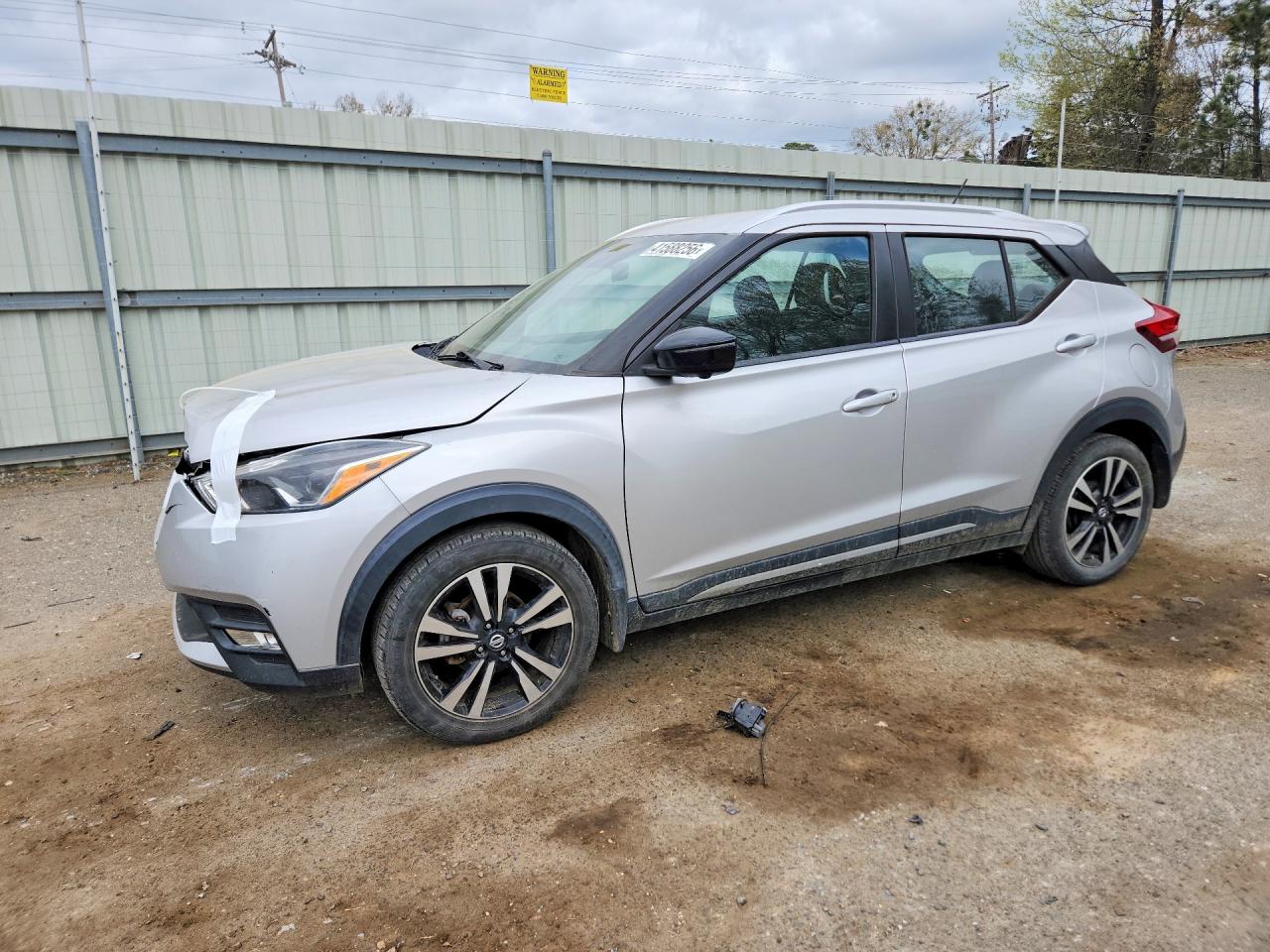 2019 NISSAN KICKS
