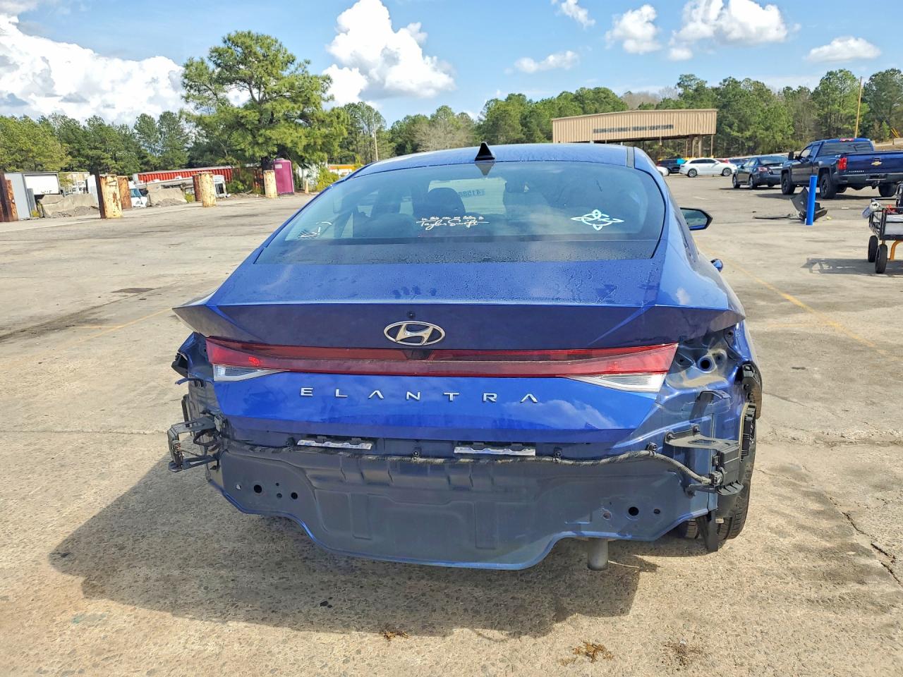 2022 HYUNDAI ELANTRA SEL photo 6