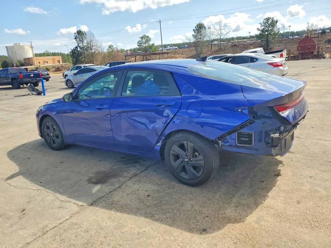 2022 HYUNDAI ELANTRA SEL photo 2
