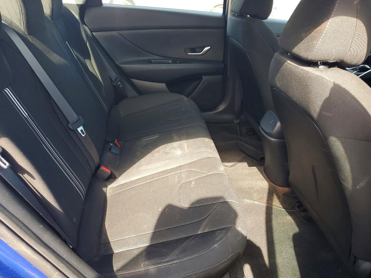 2022 HYUNDAI ELANTRA SEL photo 10