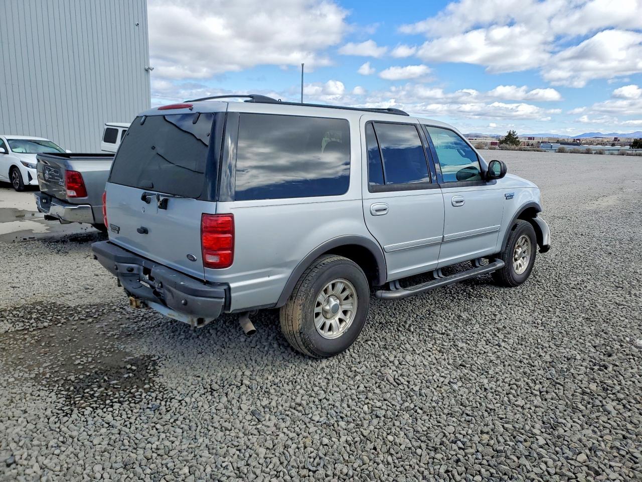 2001 FORD EXPEDITION XLT photo 7