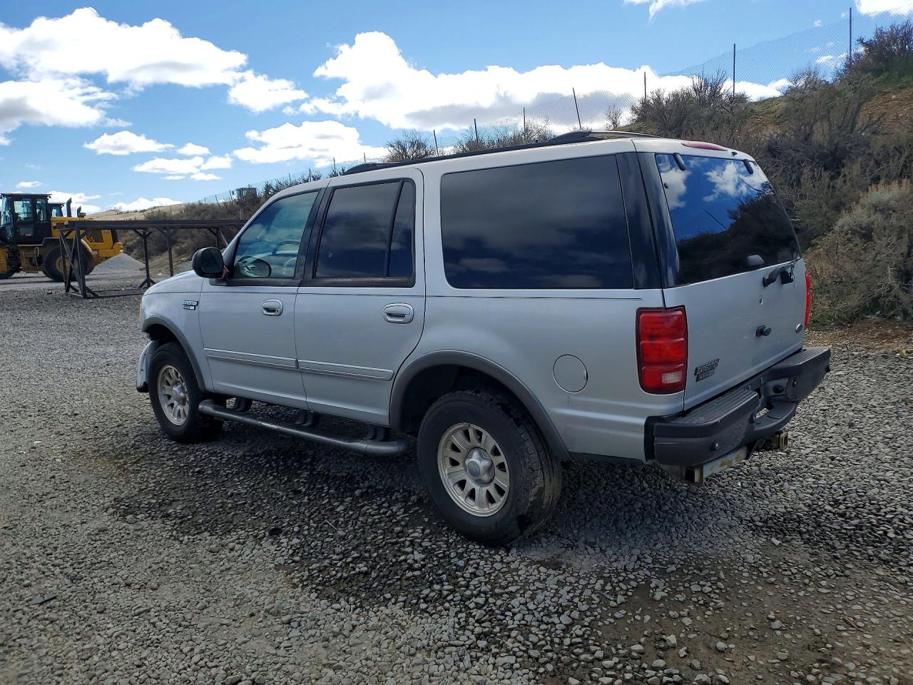 2001 FORD EXPEDITION XLT photo 4