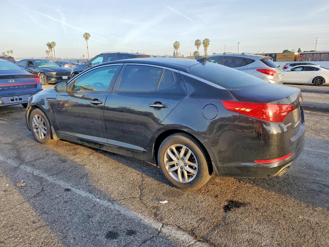 2013 KIA OPTIMA LX photo 3