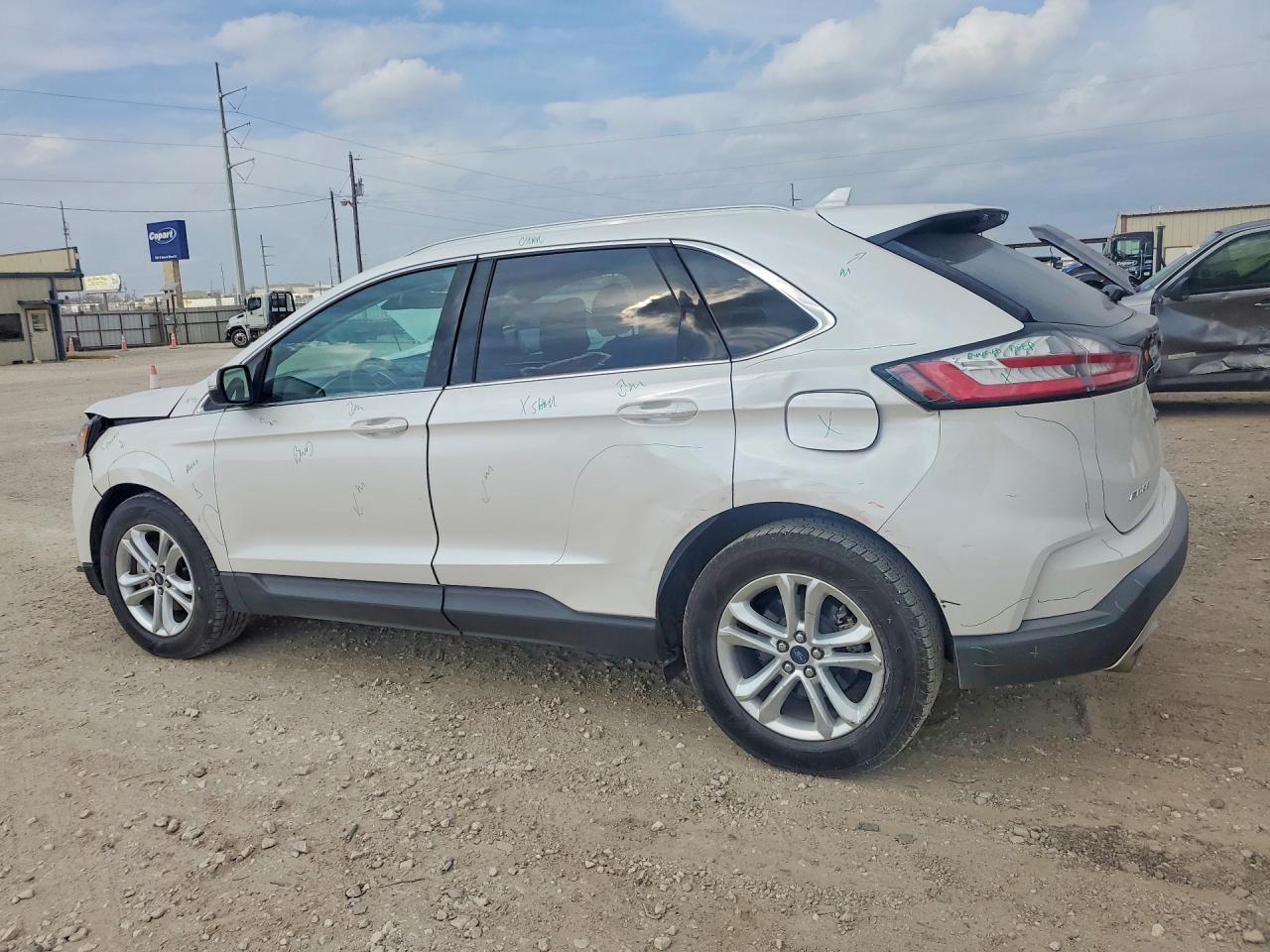 2019 FORD EDGE SEL photo 2