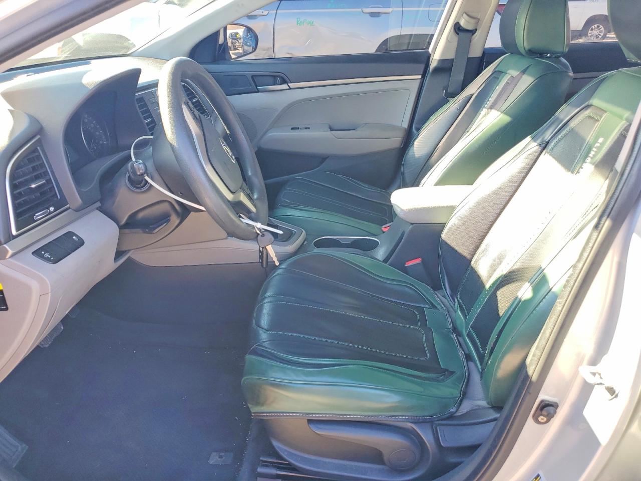 2017 HYUNDAI ELANTRA SE photo 7