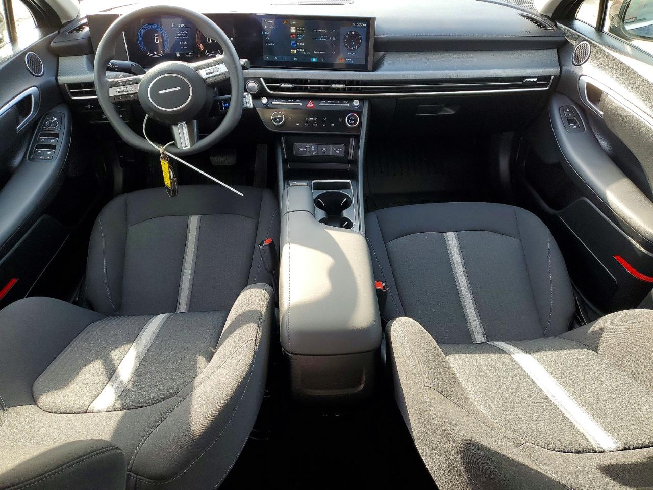 2025 HYUNDAI SONATA SEL photo 8
