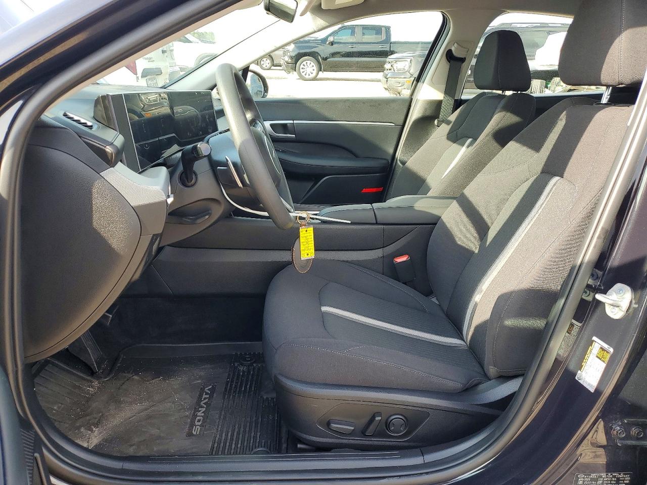 2025 HYUNDAI SONATA SEL photo 7