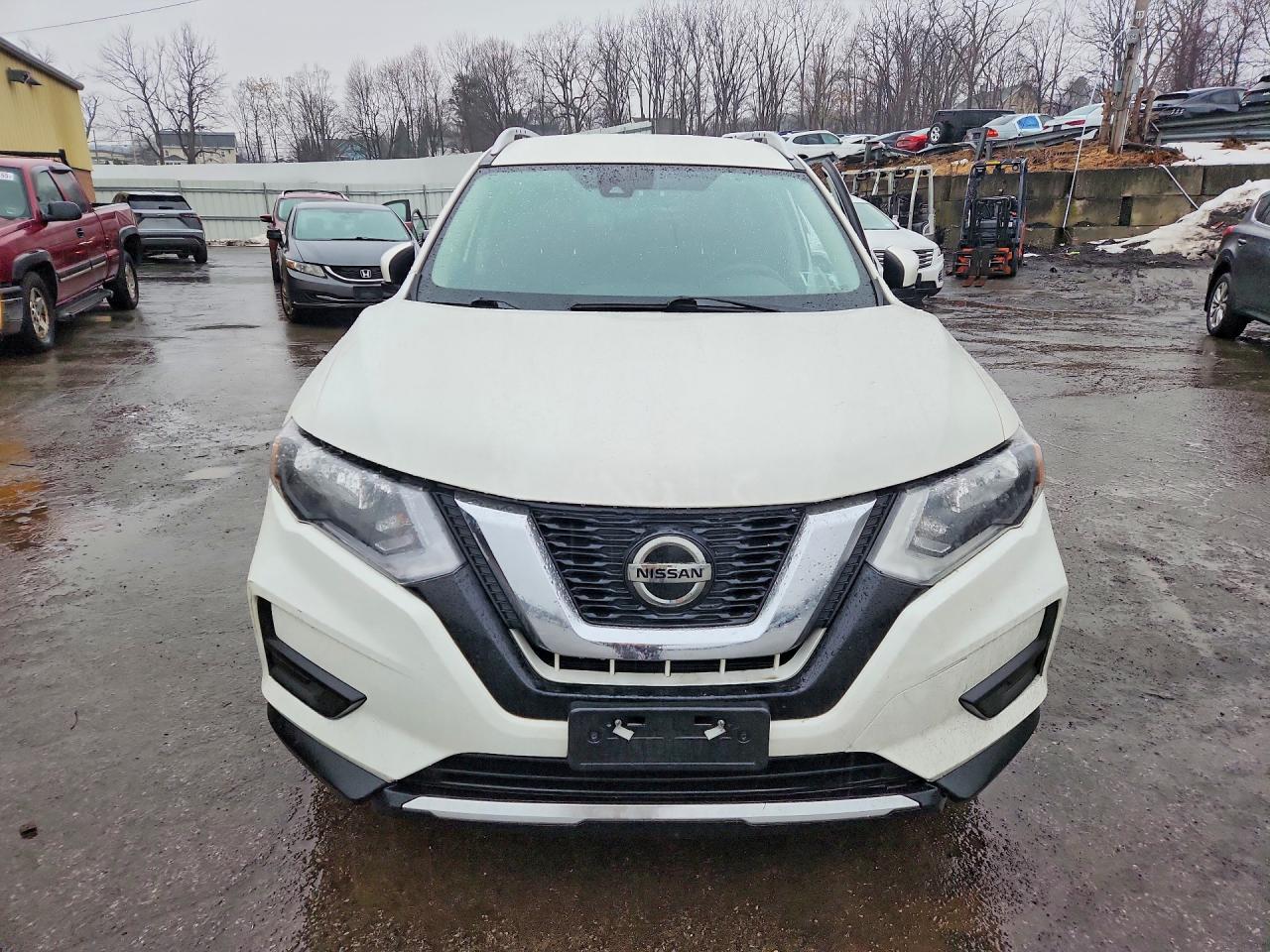 2019 NISSAN ROGUE SV photo 9