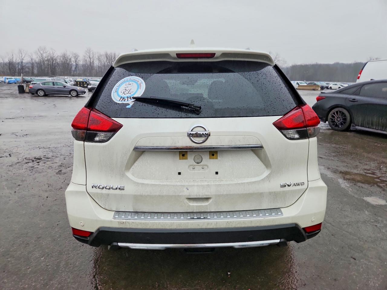 2019 NISSAN ROGUE SV photo 11