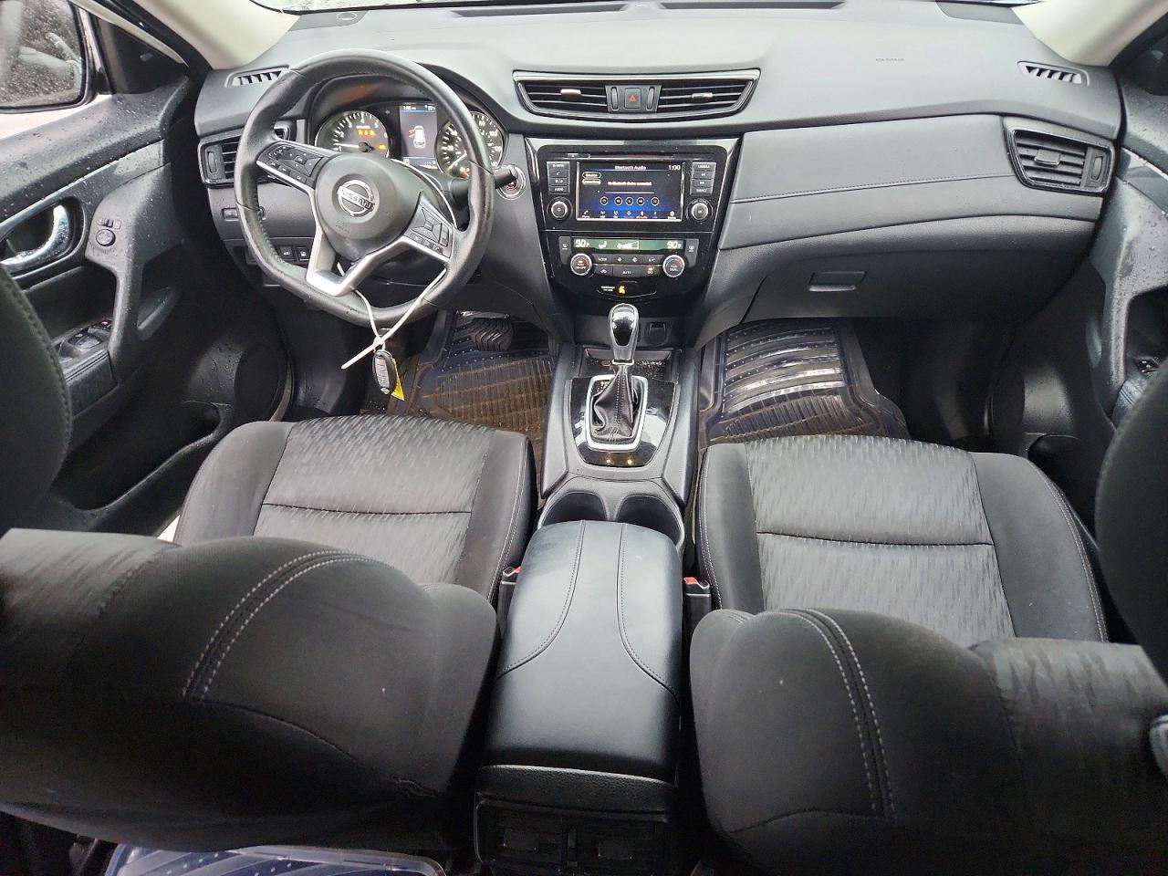 2019 NISSAN ROGUE SV photo 15