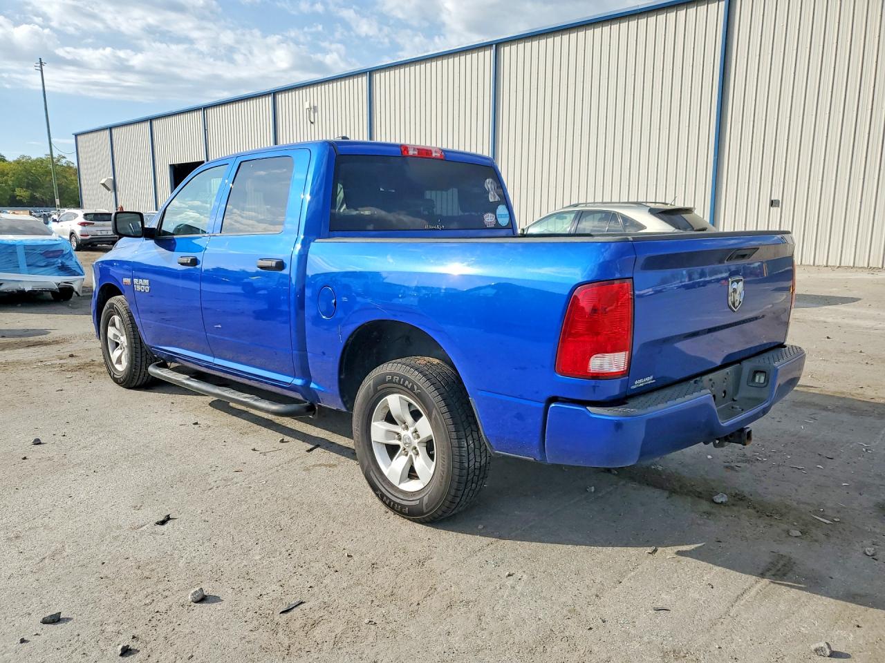 2018 RAM 1500 ST photo 4