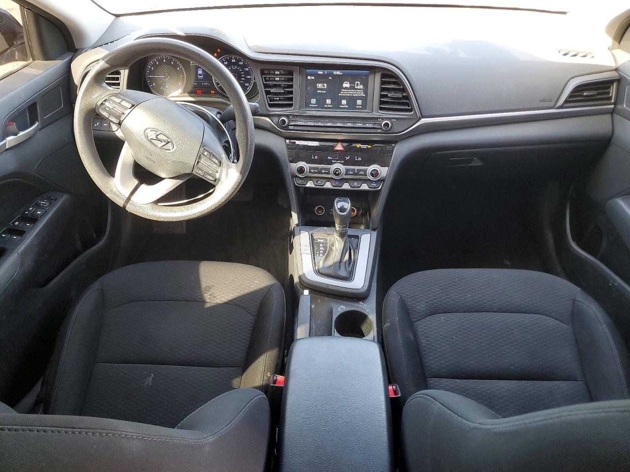 2020 HYUNDAI ELANTRA SEL photo 15