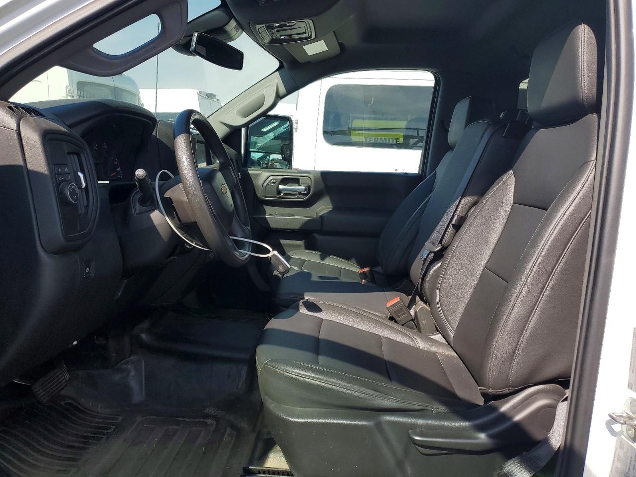 2024 CHEVROLET SILVERADO C2500 HEAVY DUTY photo 7