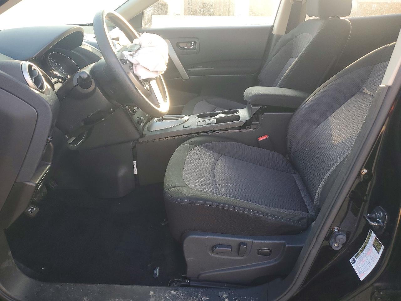 2013 NISSAN ROGUE S photo 7