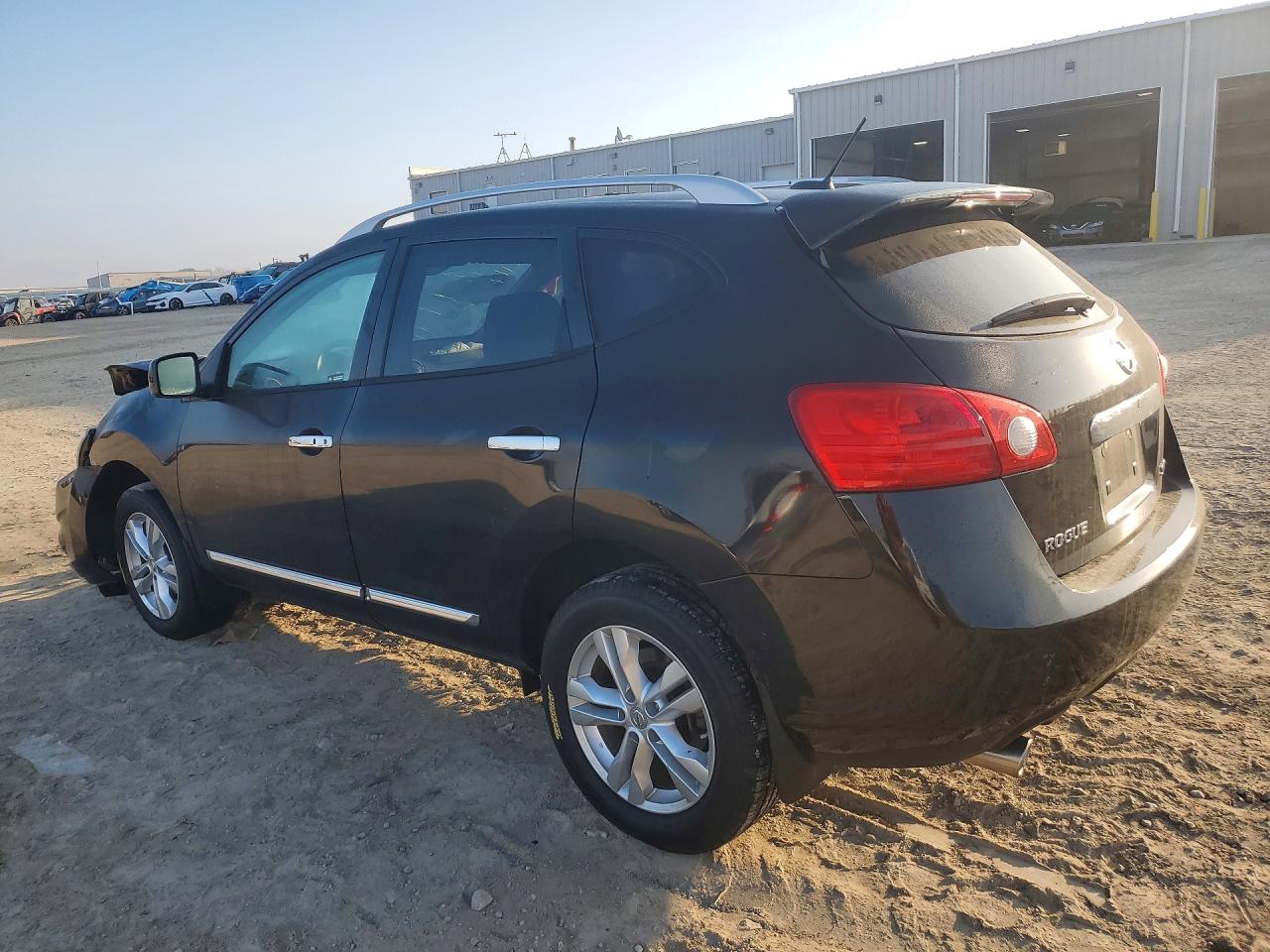 2013 NISSAN ROGUE S photo 2