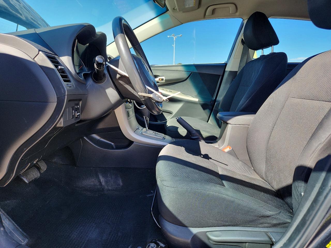 2010 TOYOTA COROLLA S photo 7