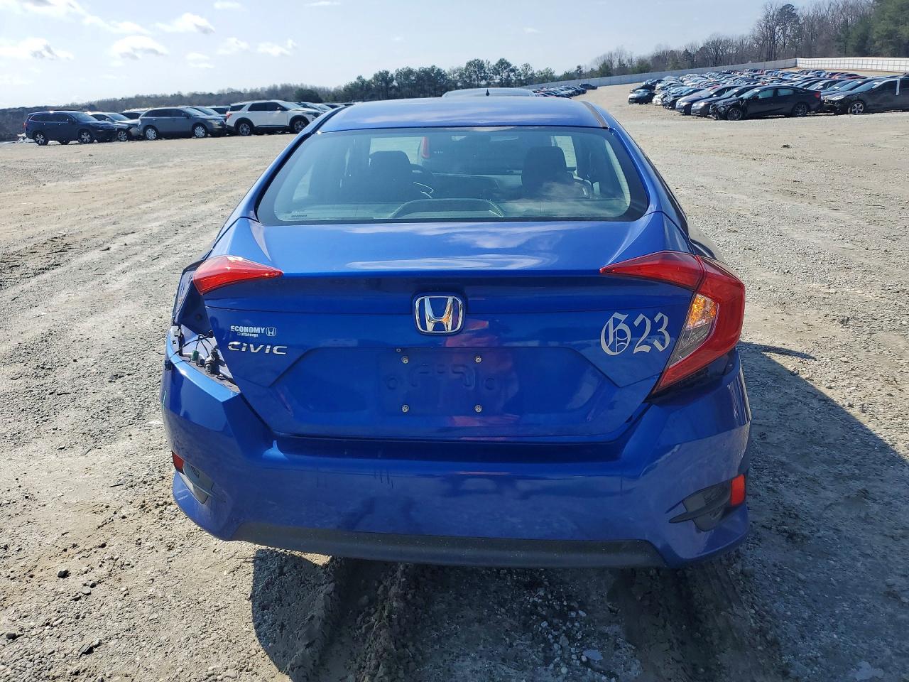 2016 HONDA CIVIC LX photo 6