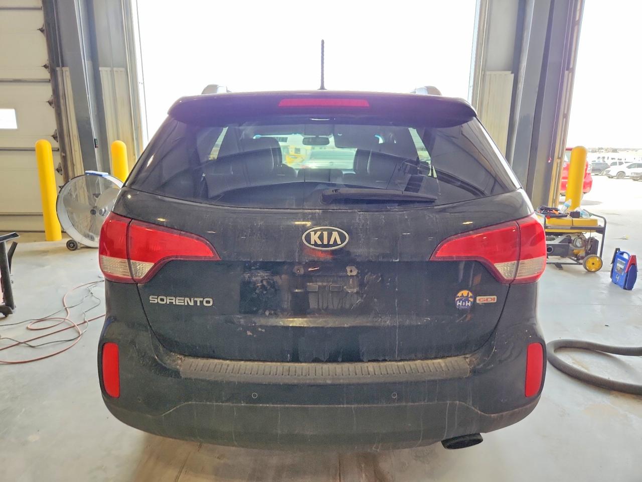 2014 KIA SORENTO LX photo 11