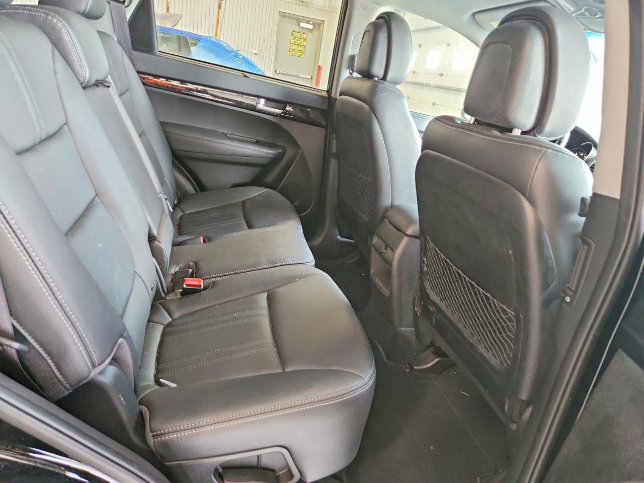 2014 KIA SORENTO LX photo 19