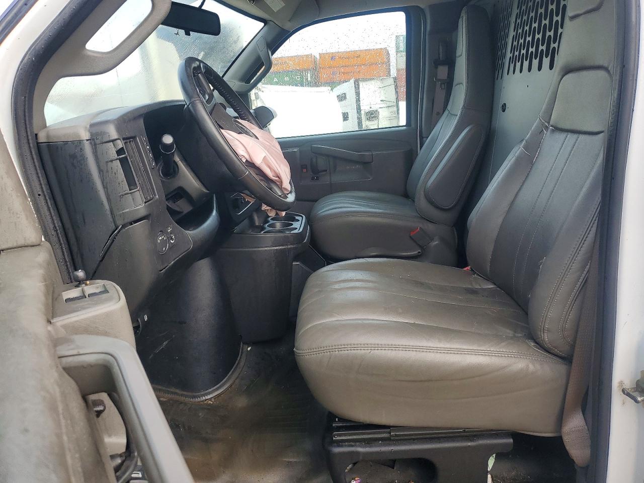 2023 GMC SAVANA 2500 CARGO DELIVERY VAN photo 13