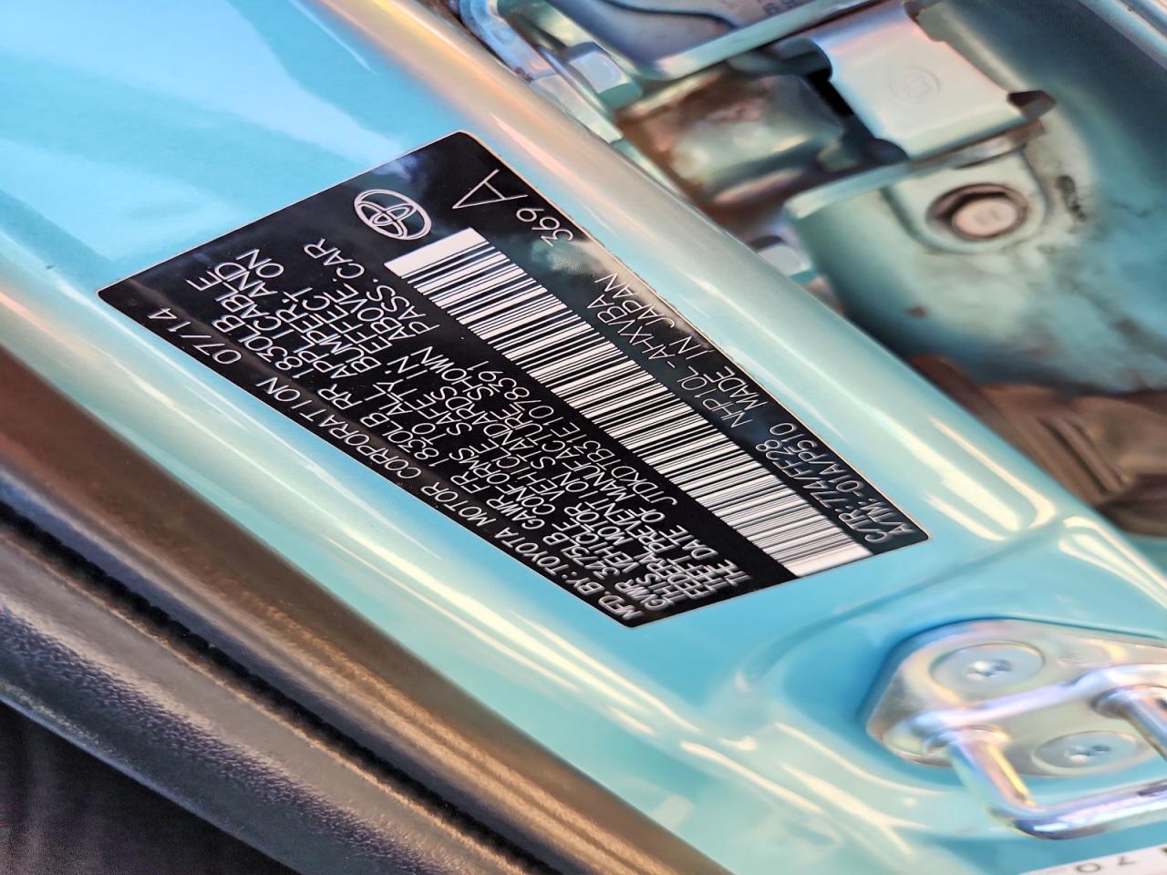 2014 TOYOTA PRIUS photo 12