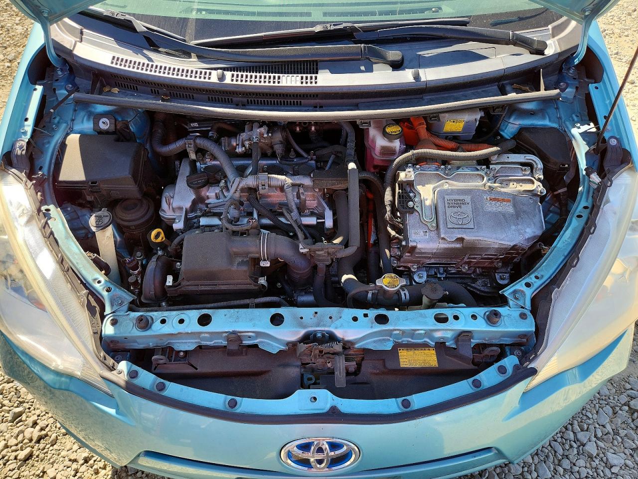 2014 TOYOTA PRIUS photo 11