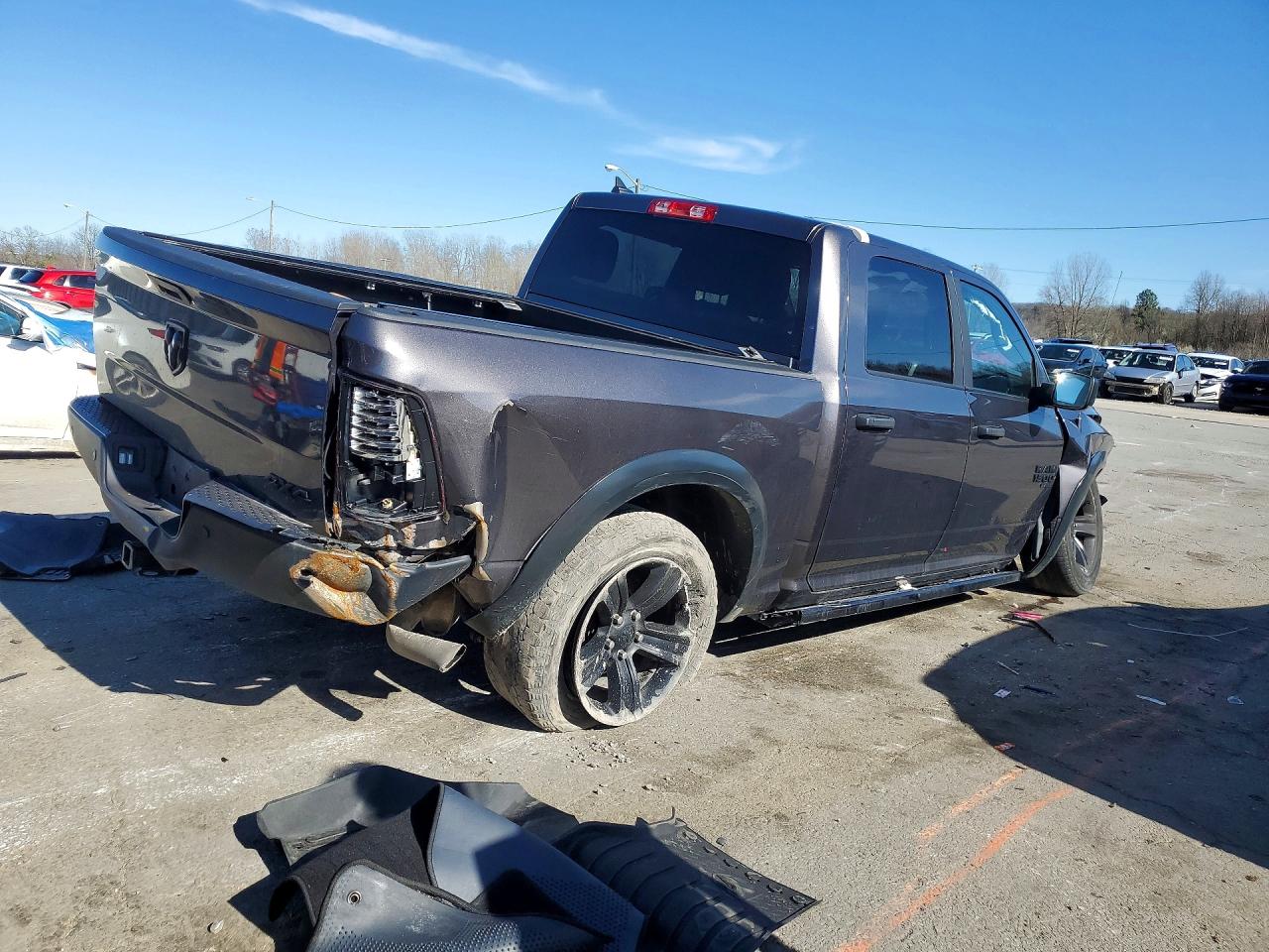 2022 RAM 1500 CLASSIC SLT photo 5